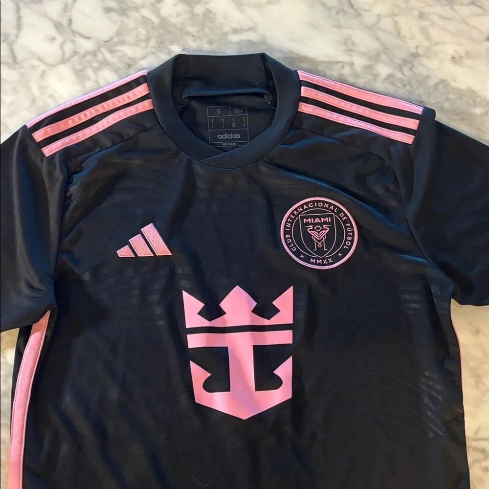 adidas black jersey